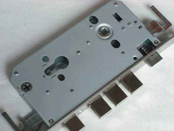 平利24小时上门开锁公司